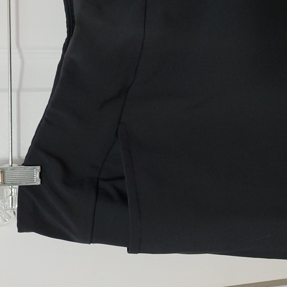 Tail skort - Picture 2 of 8